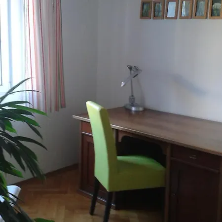 St. Leonhard 아파트 *